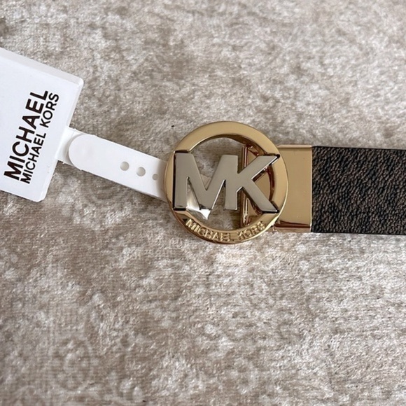 Brand New Michael Kors Genuine Leather Reversible Belt Tan Brown Logo Buckle - Picture 6 of 13